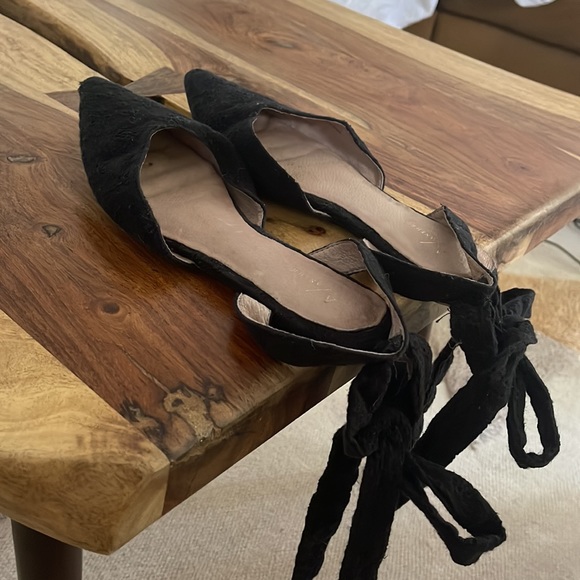 Tie up ankle flats - Picture 3 of 4